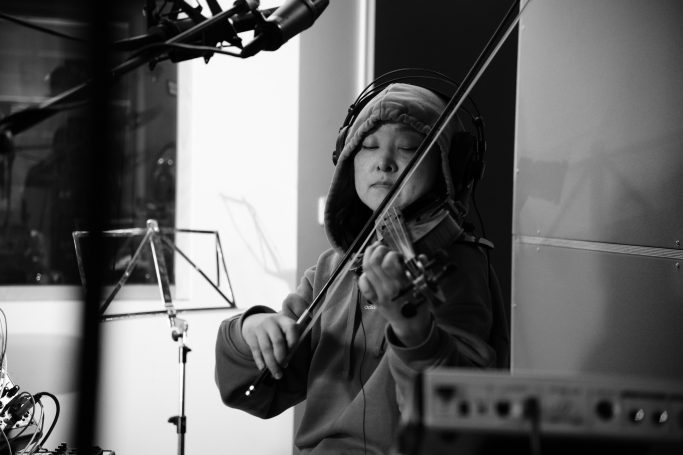 Studiovideo für Ying Yangs Debütalbum "Oneness of things" aufgenommen im Frühjahr 2025